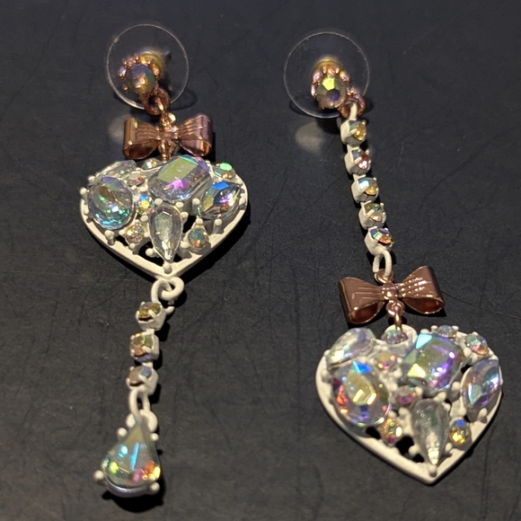 Betsey Johnson Crystal Heart Earrings - Picture 3 of 3